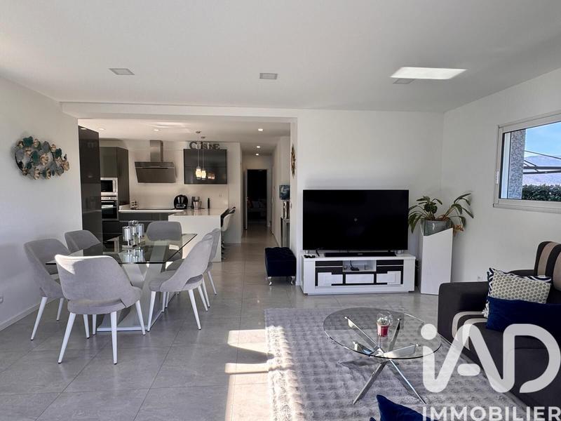 Maison - 136 m² - 5 pièces