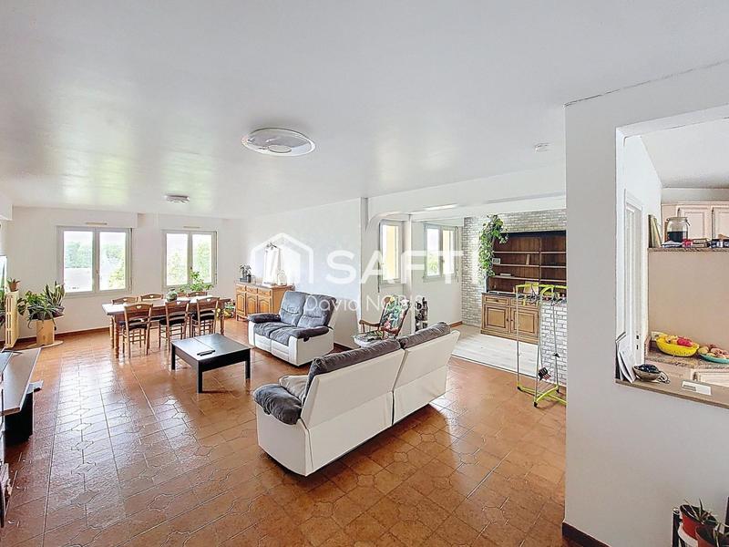 Maison - 230 m² - 7 pièces