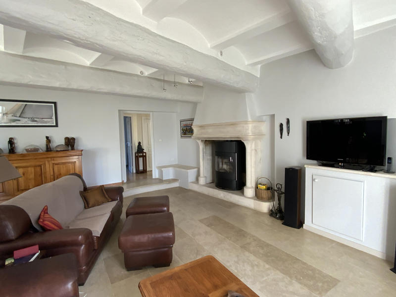 Maison - 273 m² - 6 pièces