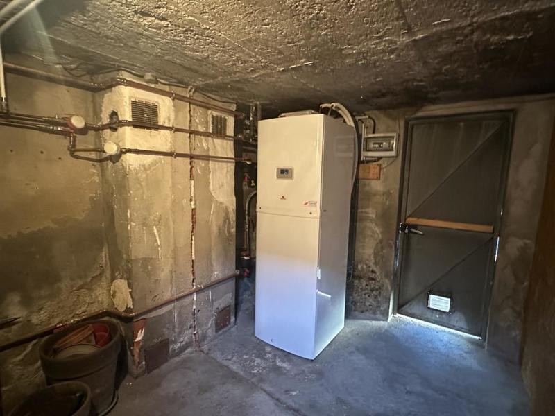 Maison - 184 m² - 9 pièces