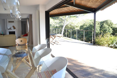 Villa - 250 m² - 5 pièces