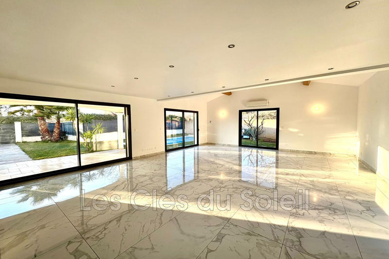 Maison - 142 m² - 6 pièces