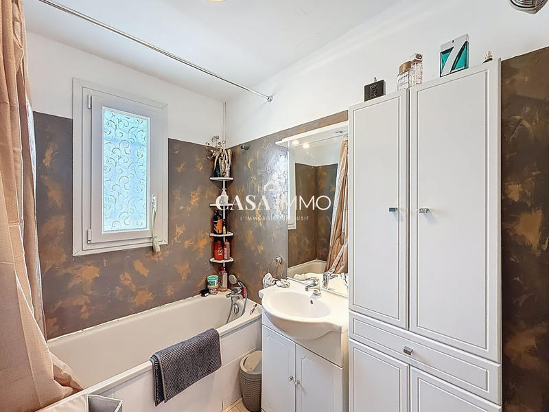 Maison - 86 m² - 4 pièces