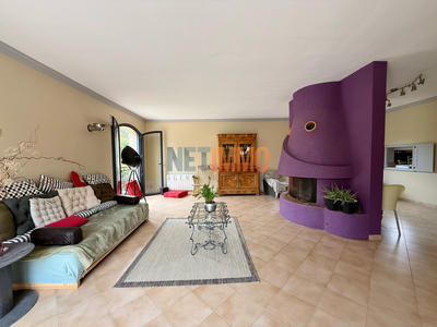 Maison - 190 m² - 9 pièces