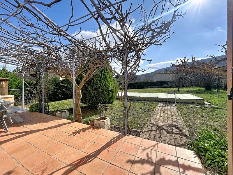 Maison traditionnelle - 150 m² - 5 pièces