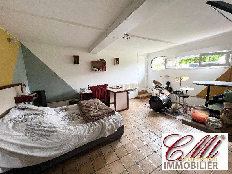 Maison - 208 m² - 6 pièces