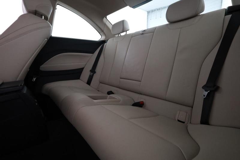 Bmw Serie 2 Coupé 218d Luxury Bva8 150 ch