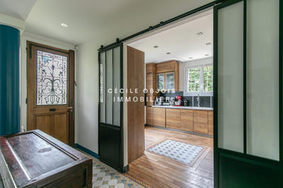 Maison - 224 m² - 10 pièces