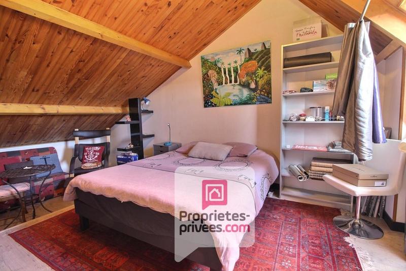 Maison - 140 m² - 6 pièces