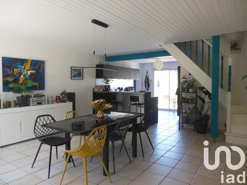 Maison - 199 m² - 7 pièces