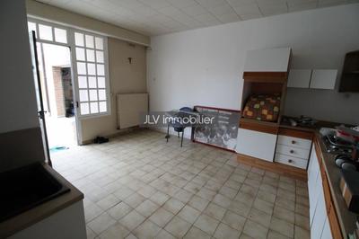 Maison - 360 m² - 6 pièces