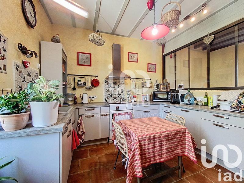 Maison - 320 m² - 10 pièces