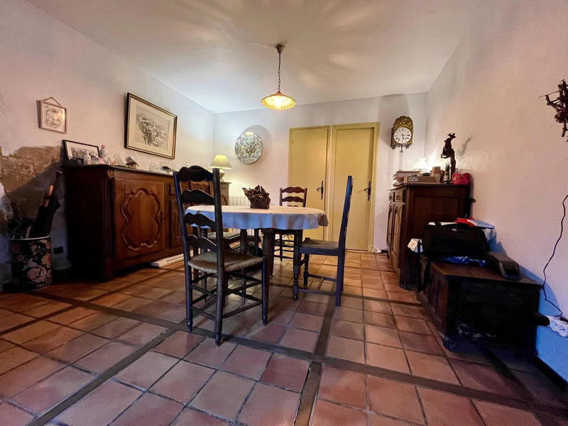 Maison - 270 m² - 10 pièces