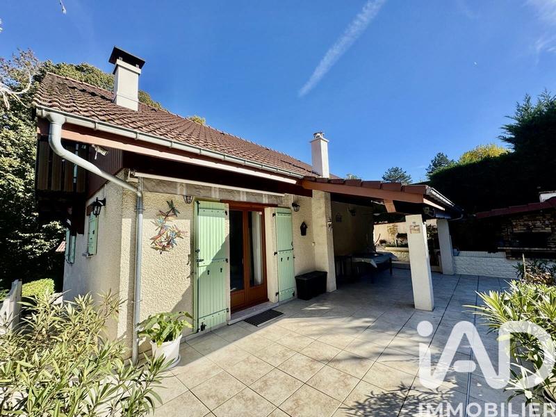 Maison - 104 m² - 4 pièces