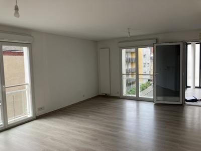 Appartement - 93 m² - 3 pièces
