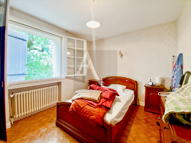 Maison - 171 m² - 7 pièces