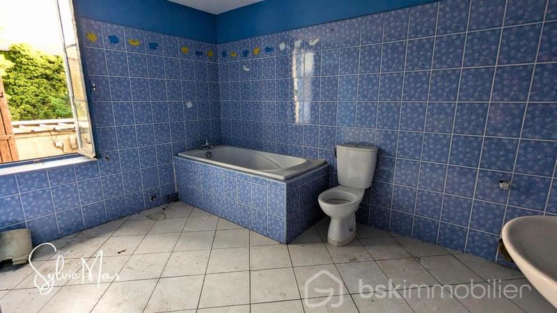 Immeuble - 215 m² - 6 pièces