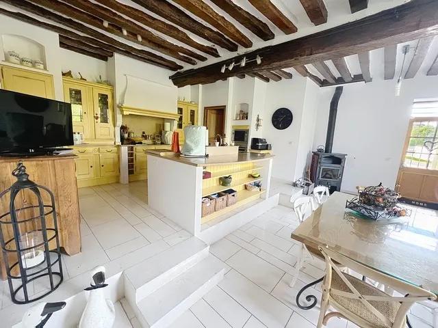 Corps de ferme - 271 m² - 8 pièces