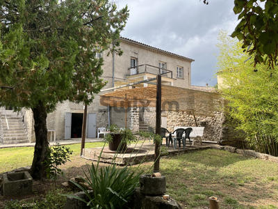 Maison - 150 m² - 8 pièces