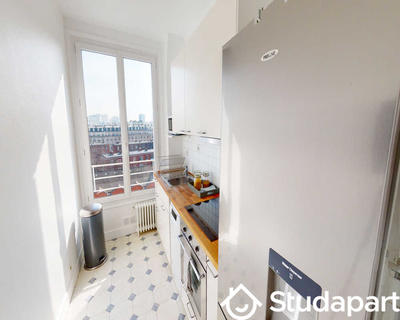 Chambre - 80 m² - 1 pièce