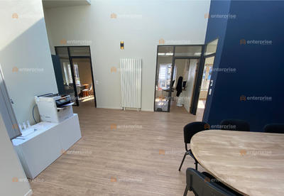 Bureau - 105 m²