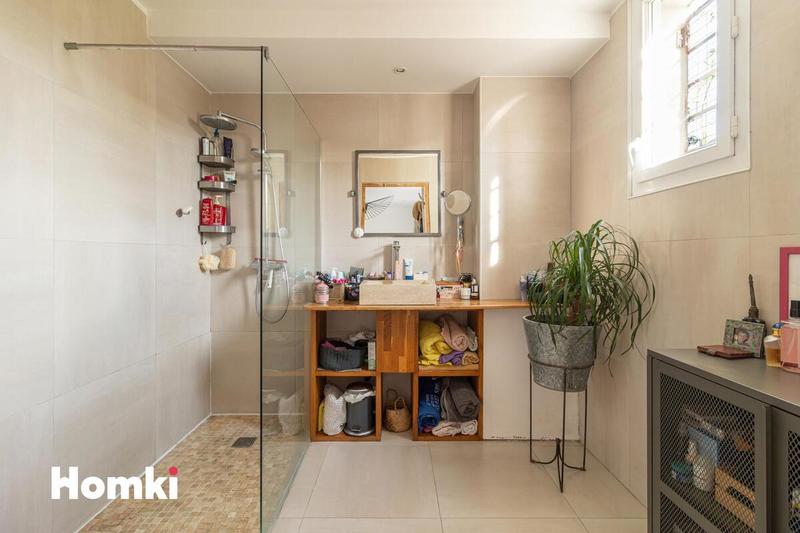 Appartement - 90 m² - 3 pièces