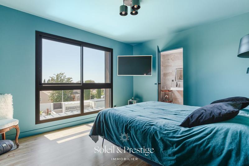 Maison - 180 m² - 4 pièces