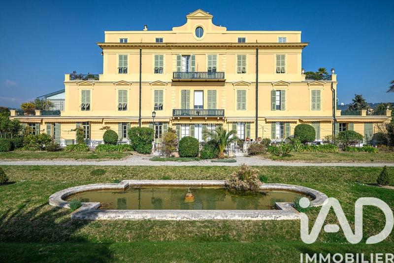 Appartement - 143 m² - 5 pièces