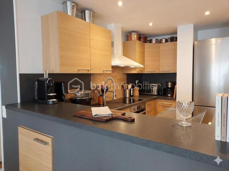 Appartement - 83 m² - 5 pièces