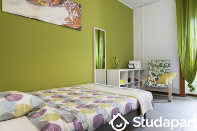 Chambre - 65 m² - 1 pièce