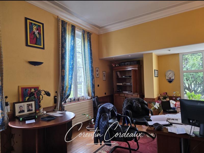 Maison bourgeoise - 393 m² - 10 pièces