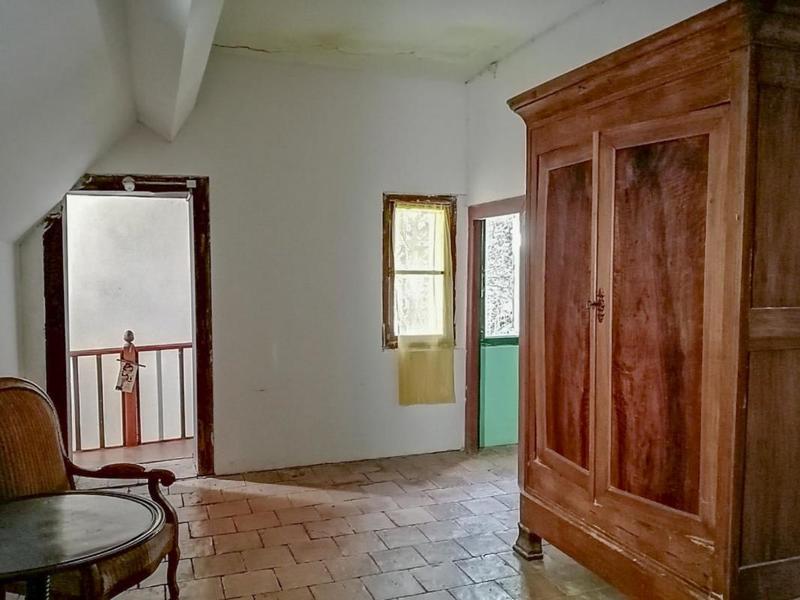 Maison - 240 m² - 9 pièces