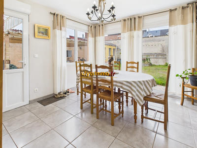 Maison - 145 m² - 8 pièces