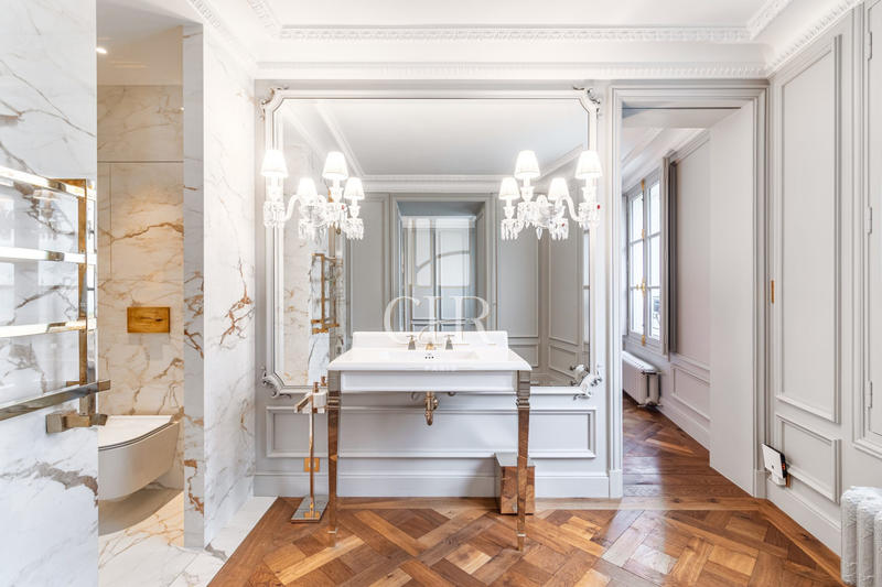 Appartement - 156 m² - 4 pièces