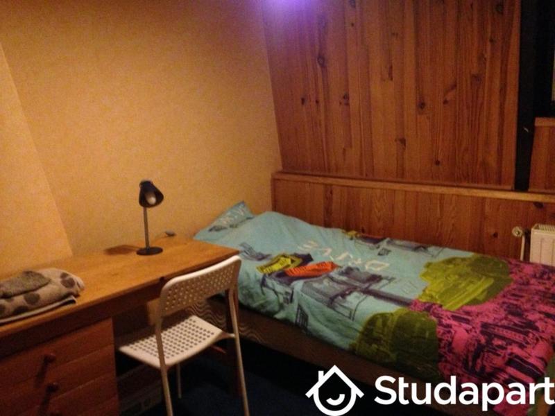 Chambre - 10 m² - 1 pièce