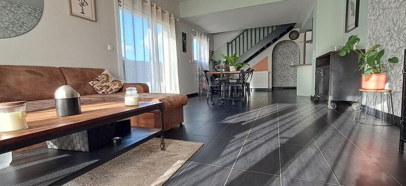 Maison - 106 m² - 6 pièces