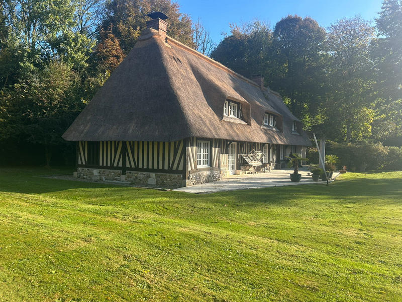 Maison - 238 m² - 8 pièces