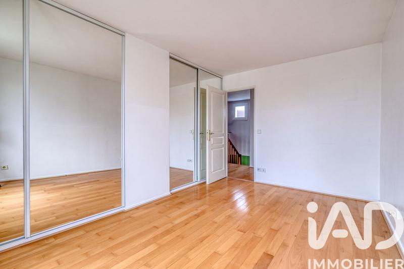 Maison - 182 m² - 8 pièces