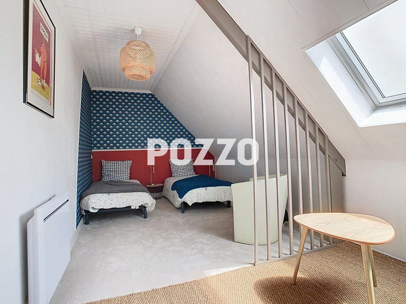 Maison - 170 m² - 8 pièces