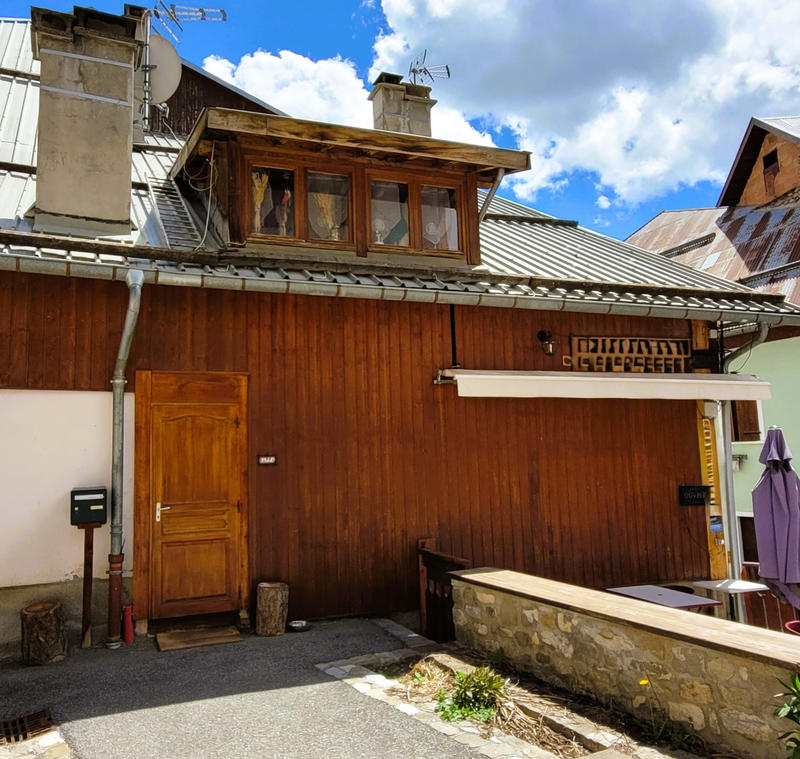 Maison - 151 m² - 6 pièces