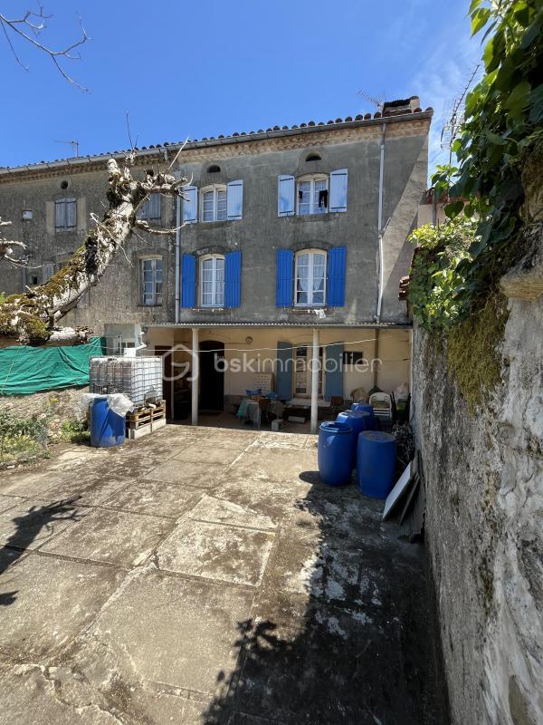 Maison - 185 m² - 8 pièces