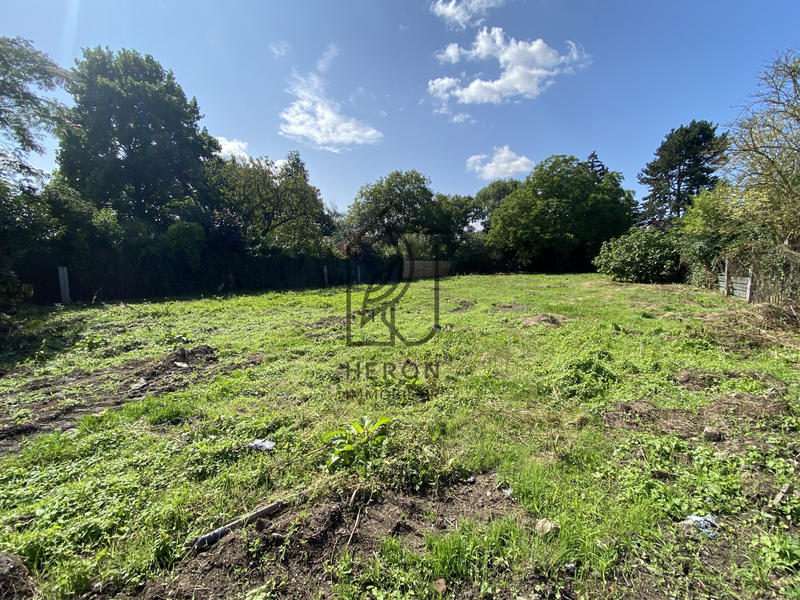 Terrain - 600 m²