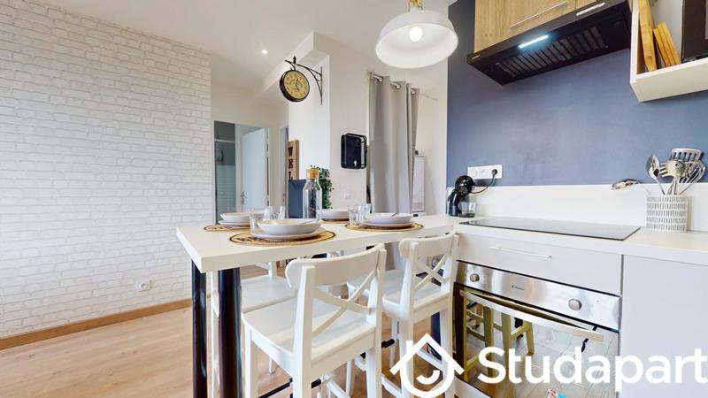 Chambre - 9 m² - 1 pièce