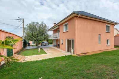 Maison - 165 m² - 8 pièces