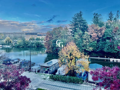 Duplex - 162 m² - 8 pièces