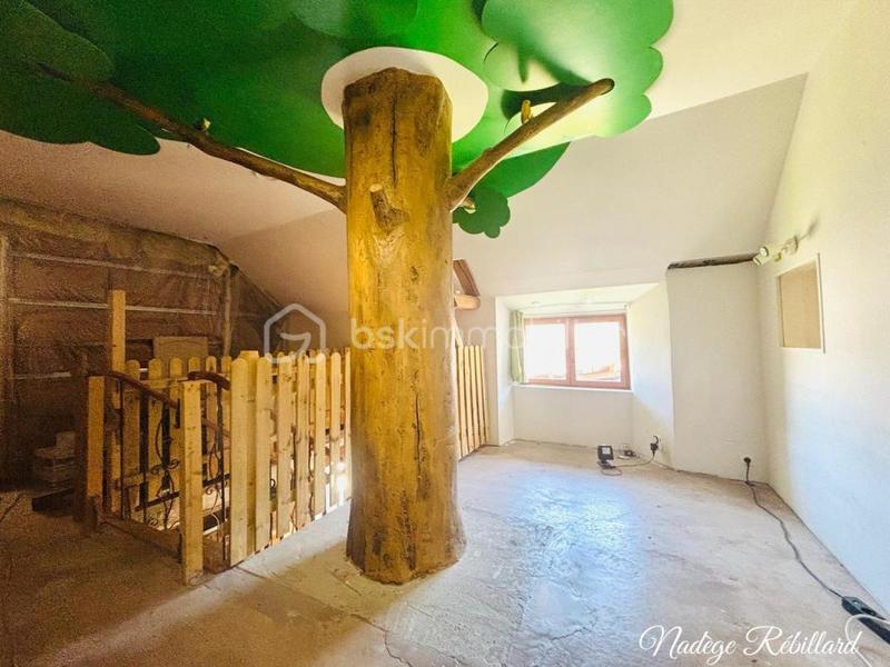 Propriété - 180 m² - 6 pièces