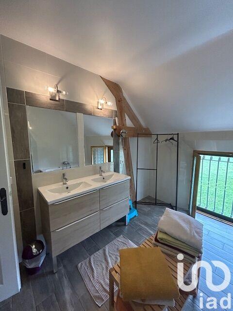 Maison - 206 m² - 5 pièces