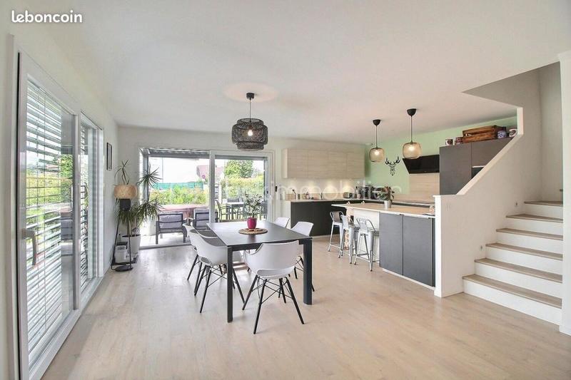 Maison - 100 m² - 5 pièces