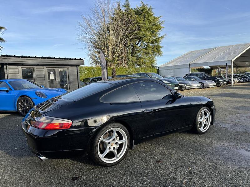 Porsche 996 Carrera 4