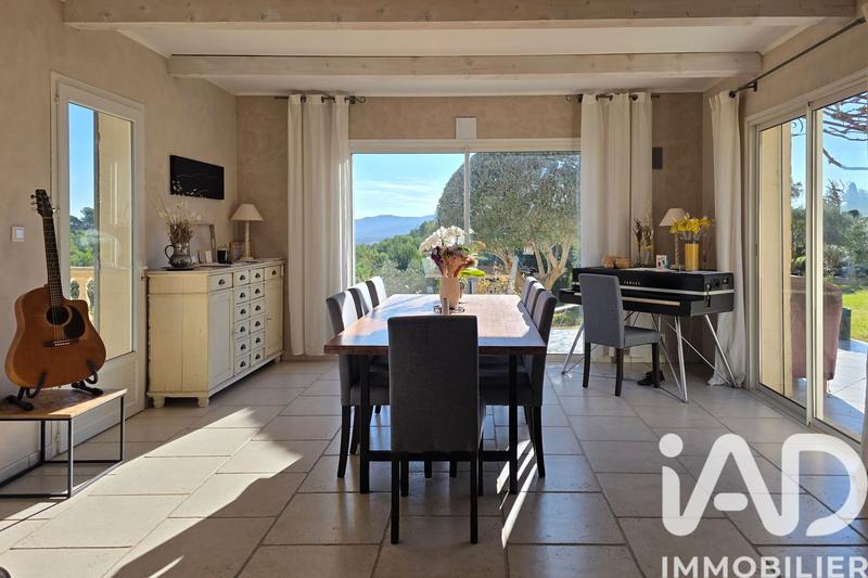 Maison - 182 m² - 7 pièces